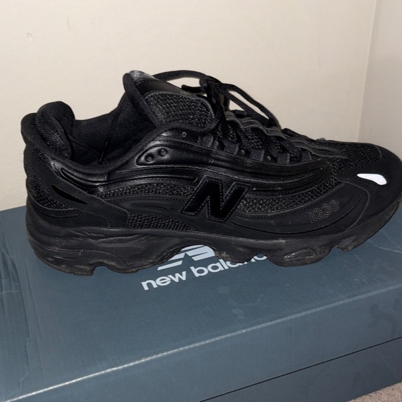 Like New Balance 1000 All-Black Athletic Shoes